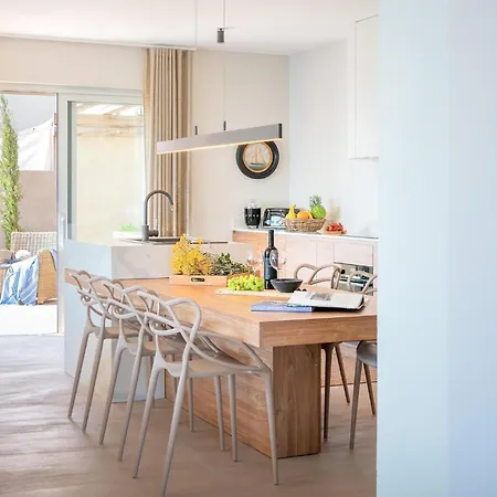 Front In Hvar Semesterbostad *