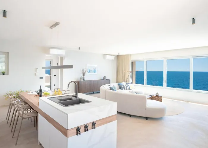 Front In Hvar Semesterbostad *