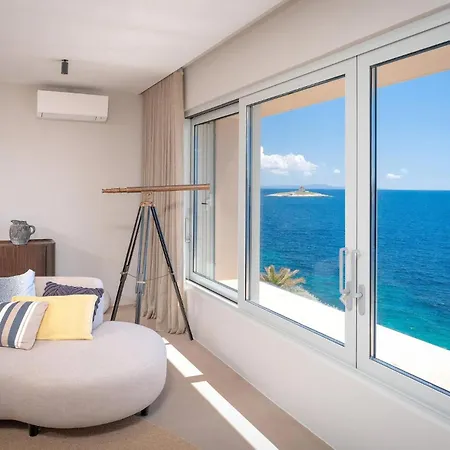 Stunning In Hvar Feriehus *